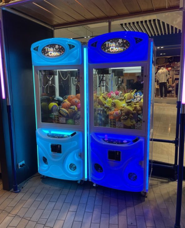claw machine, arcade machine, profit share, pinball king